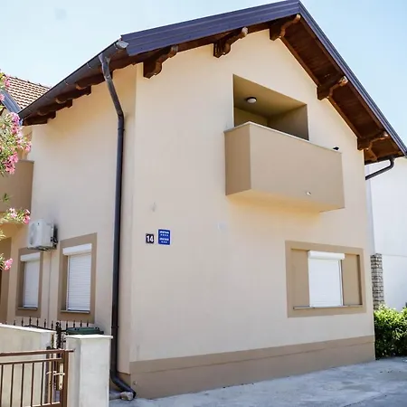 Mario Apartment Vodice